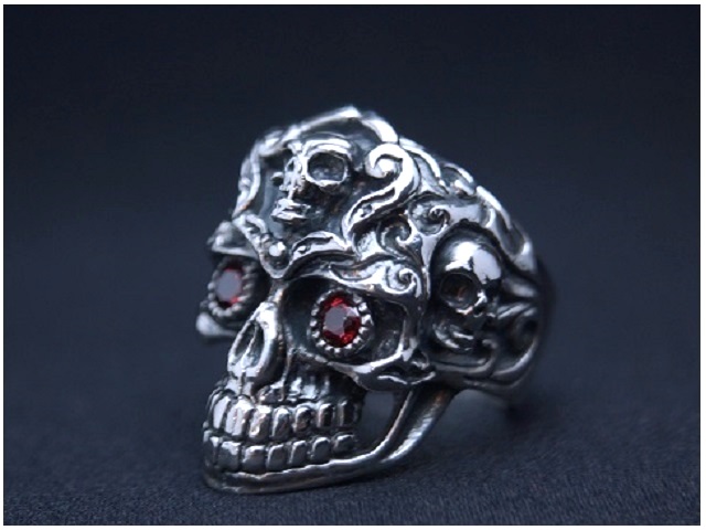 日本925純銀激靚大款紅水晶三面骷髏頭戒指